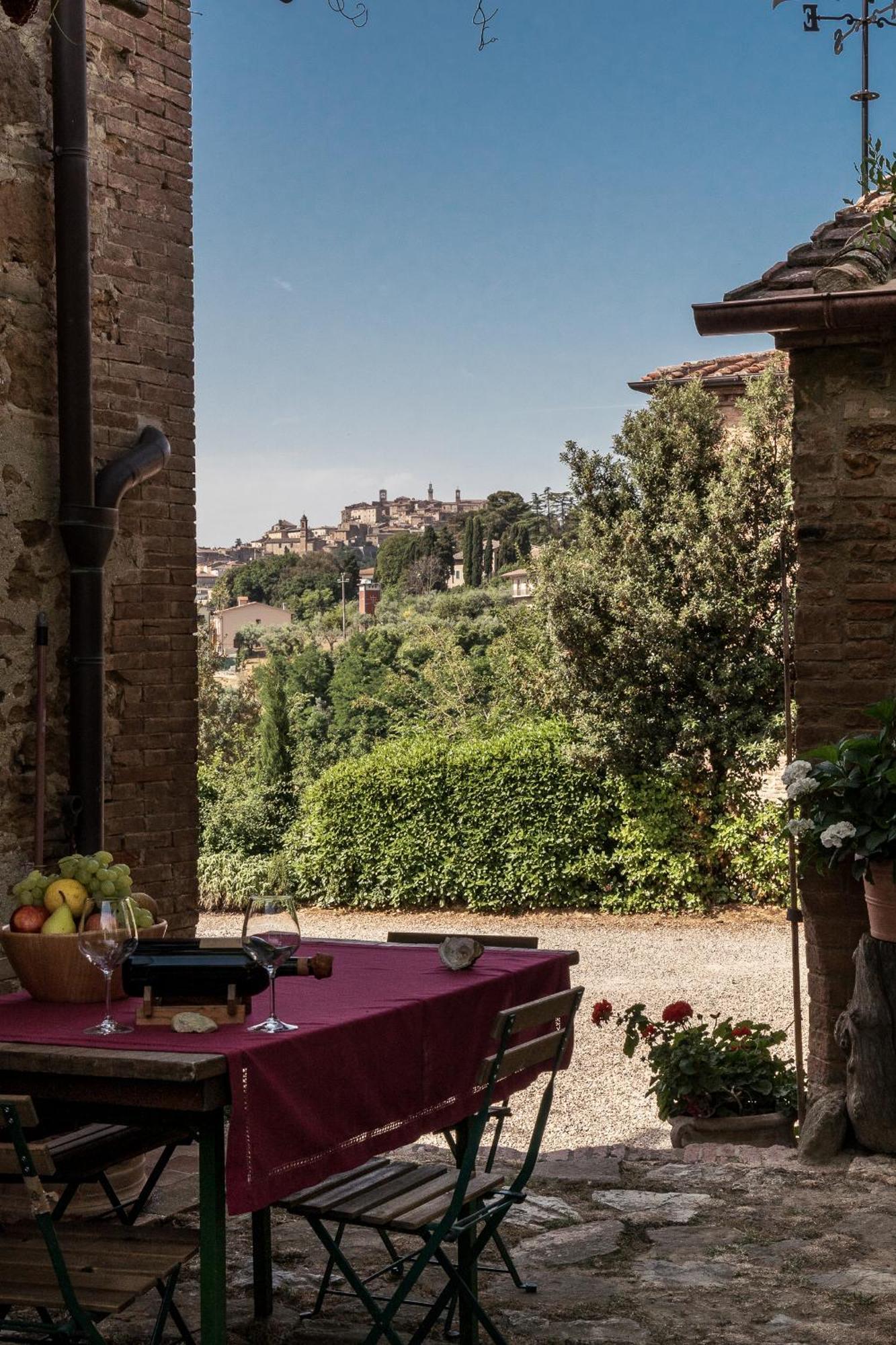 B&B Al Vecchio Forno มอนติปุลเชียโน ภายนอก รูปภาพ