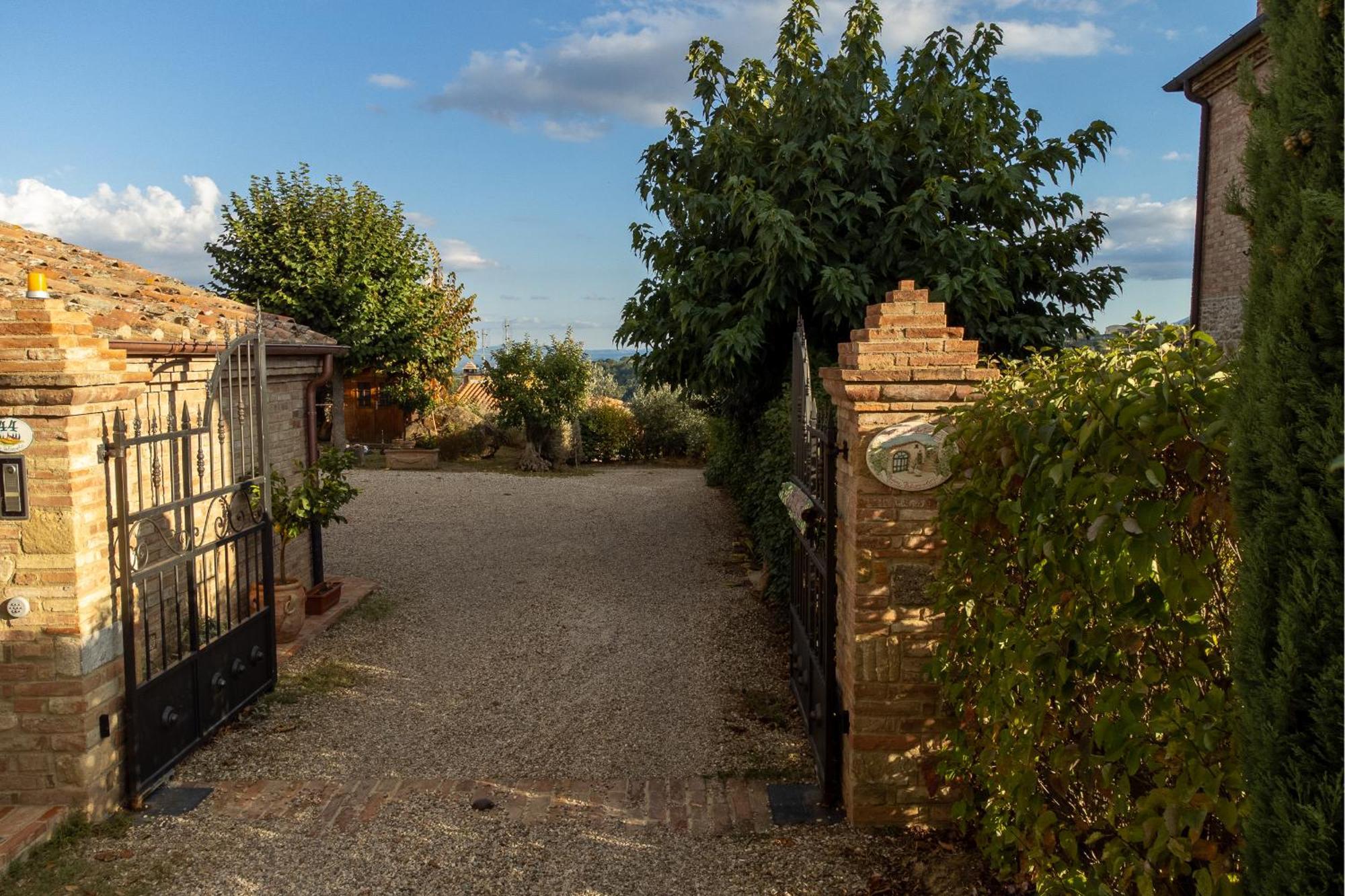 B&B Al Vecchio Forno มอนติปุลเชียโน ภายนอก รูปภาพ