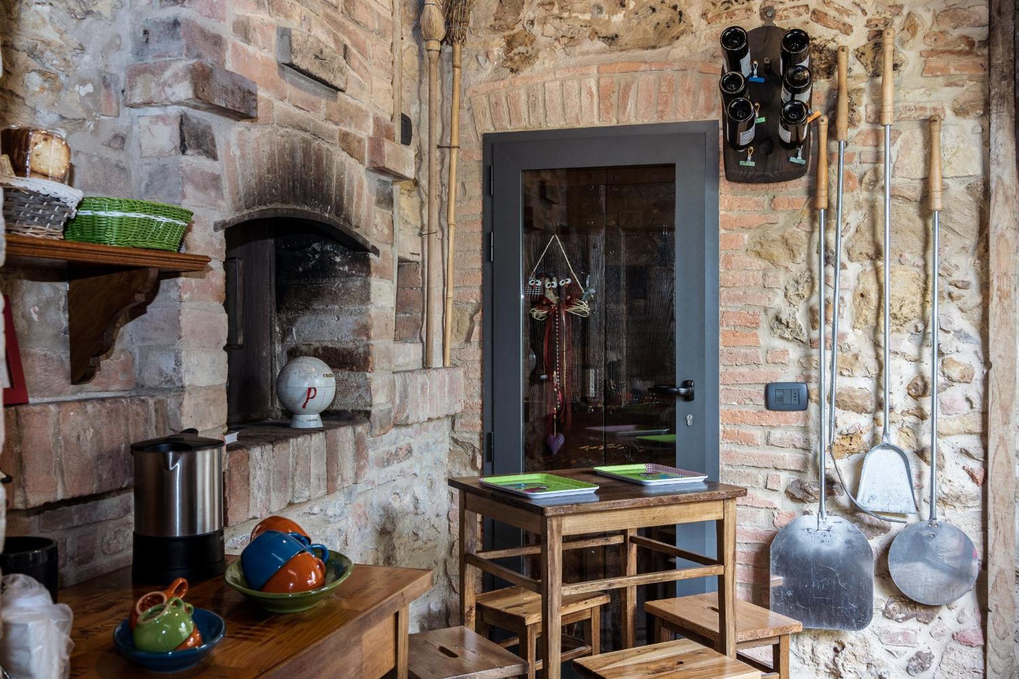 B&B Al Vecchio Forno มอนติปุลเชียโน ภายนอก รูปภาพ